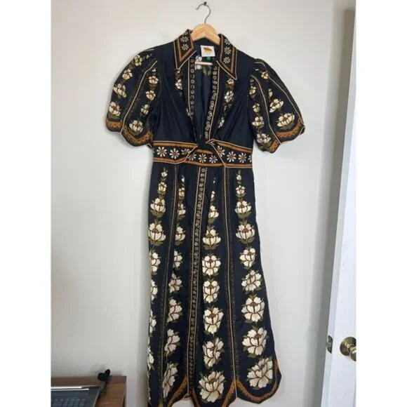 NEW Farm Rio Embroidered Floral Puff Short Sleeves Midi Dress Black Size:  Small
